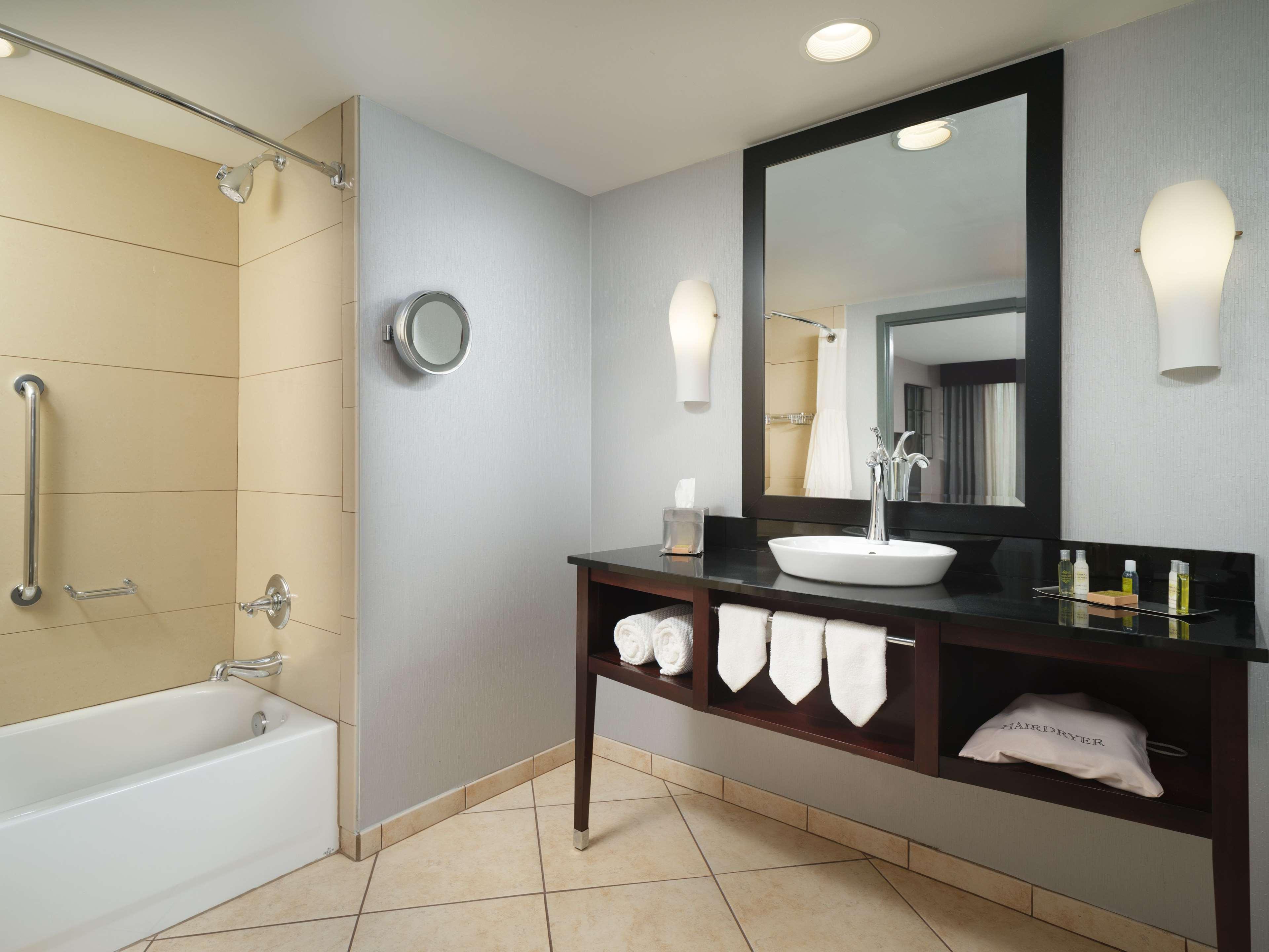 Doubletree By Hilton Hotel Chattanooga Downtown מראה חיצוני תמונה