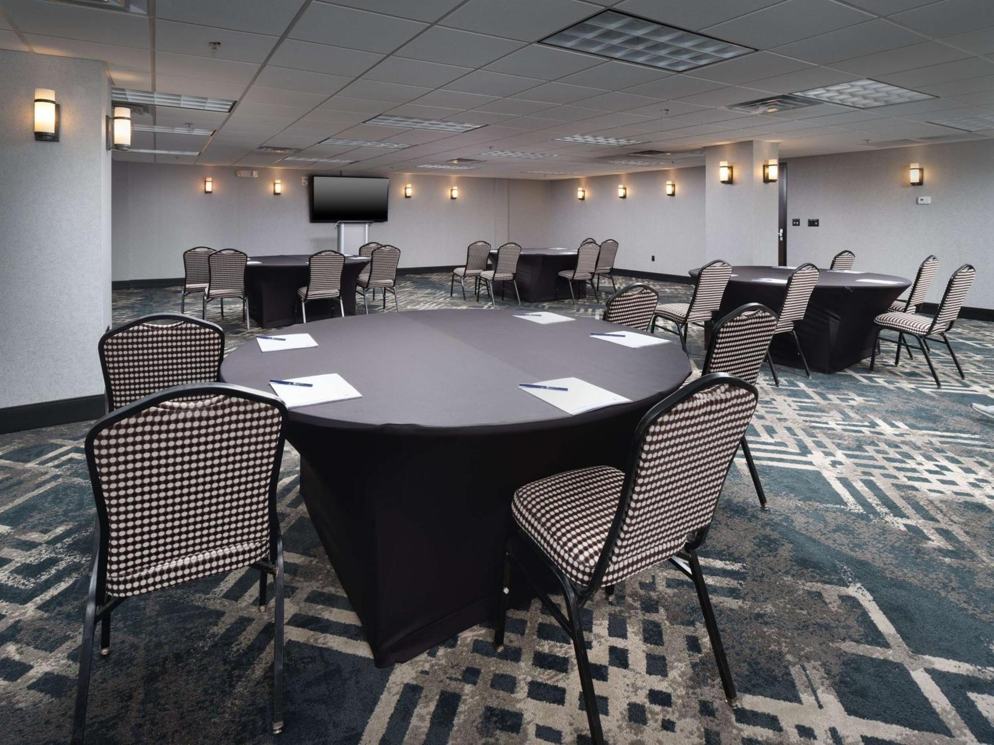 Doubletree By Hilton Hotel Chattanooga Downtown מראה חיצוני תמונה